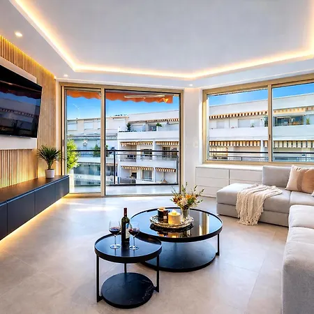 Prestige Maubourg & Exclusive Sea View Terrace Daire *