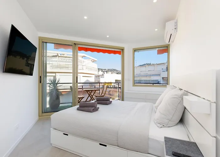 Prestige Maubourg & Exclusive Sea View Terrace Daire